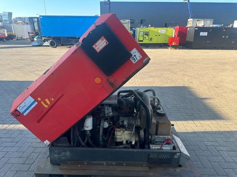 Ingersoll Rand 720 R1051SF Kubota D1005 Diesel Compressor 2000 L / min 17.5 kW 8.6 Bar - Воздушный компрессор: фото 3 Ingersoll Rand 720 R1051SF Kubota D1005 Diesel Compressor 2000 L / min 17.5 kW 8.6 Bar - Воздушный компрессор: фото 3