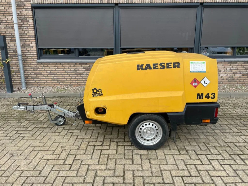 Kaeser M43 Kubota 4,2 m3 / min 7 Bar 30 kW Mobiele Silent Diesel Compressor - Воздушный компрессор: фото 1 Kaeser M43 Kubota 4,2 m3 / min 7 Bar 30 kW Mobiele Silent Diesel Compressor - Воздушный компрессор: фото 1