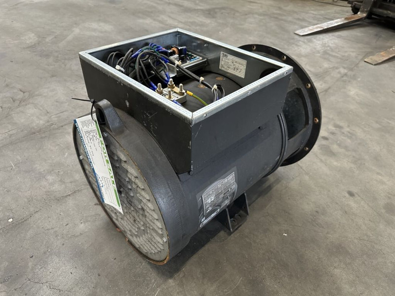 MECC ALTE SPA ECP32 2S4 Generatordeel 35 kVA Alternator as New ! 2018 overstock ! - Электрогенератор: фото 1 MECC ALTE SPA ECP32 2S4 Generatordeel 35 kVA Alternator as New ! 2018 overstock ! - Электрогенератор: фото 1