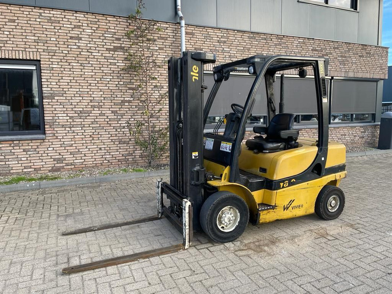Yale GDP25VS 2.5 ton Triplex Freelift Sideshift Diesel Heftruck - Дизельный погрузчик: фото 1 Yale GDP25VS 2.5 ton Triplex Freelift Sideshift Diesel Heftruck - Дизельный погрузчик: фото 1