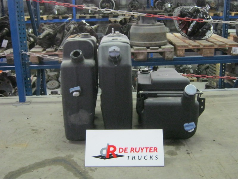 DAF AdBlue tanks div. type - Выхлопная система: фото 1 DAF AdBlue tanks div. type - Выхлопная система: фото 1
