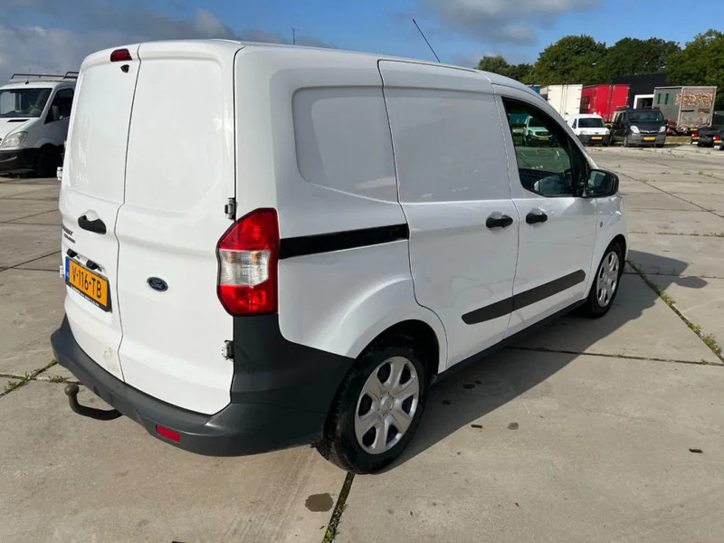 Ford Transit Courier 1.5 EURO 6 - Легковой фургон: фото 4 Ford Transit Courier 1.5 EURO 6 - Легковой фургон: фото 4