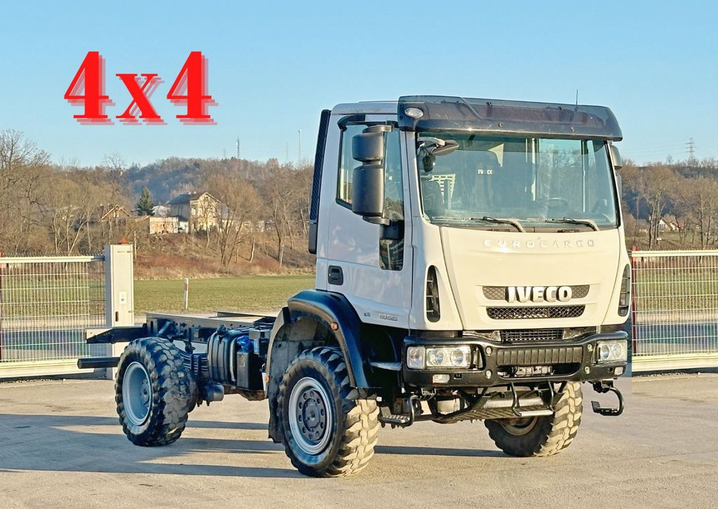 Грузовик-шасси Iveco EUROCARGO 110E25* PLATFORM 4,05 m* 4x4: фото 1