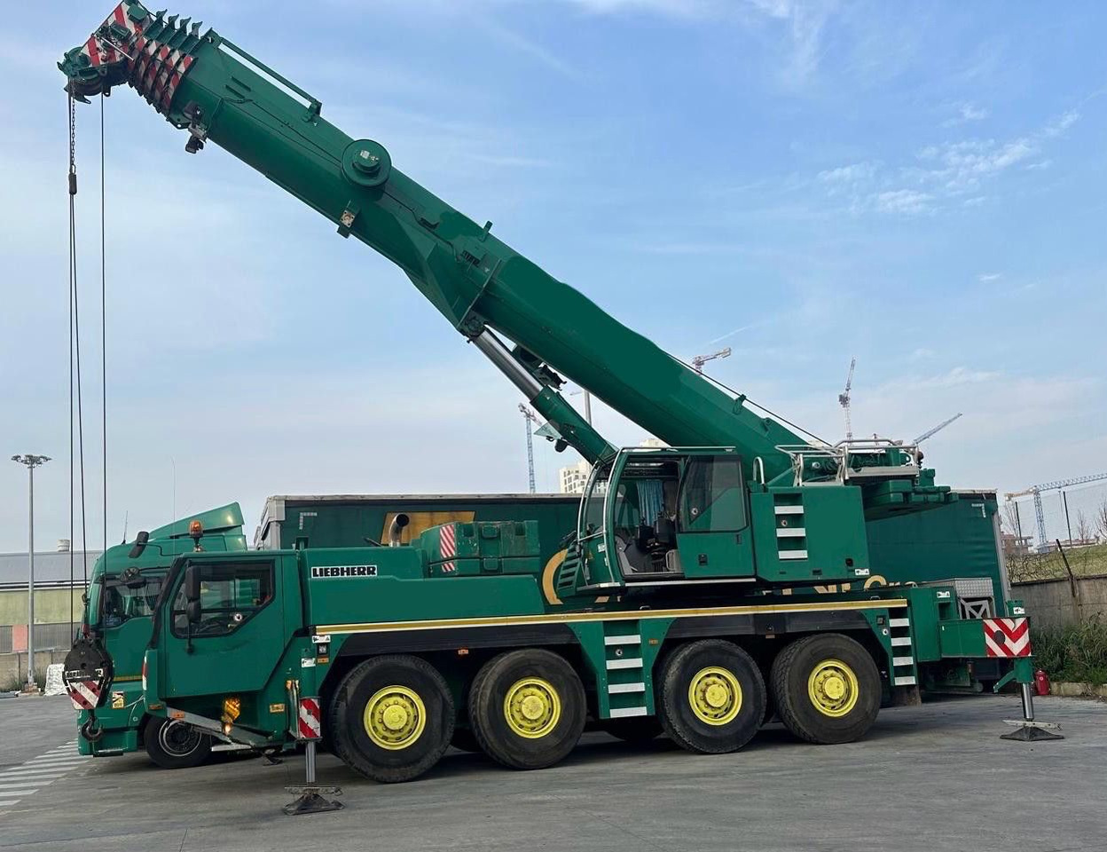 Liebherr LTM 1090 - 4.1 * 50 m * 8x8! - Башенный кран: фото 1 Liebherr LTM 1090 - 4.1 * 50 m * 8x8! - Башенный кран: фото 1