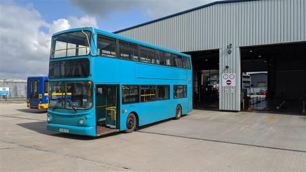 Reduced to £30,000, 2001 Double decker accommodation bus, fully equipped, MOT tested, currently in Hayes, Middlesex. - Двухэтажный автобус: фото 1 Reduced to £30,000, 2001 Double decker accommodation bus, fully equipped, MOT tested, currently in Hayes, Middlesex. - Двухэтажный автобус: фото 1