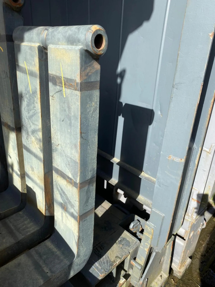 LINDE - FORKS LINDE 16t @ 1200 mm - Вилы: фото 1 LINDE - FORKS LINDE 16t @ 1200 mm - Вилы: фото 1