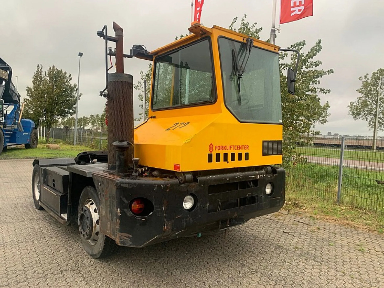 SISU - TRX182A4L2C18 - Терминальный тягач: фото 1 SISU - TRX182A4L2C18 - Терминальный тягач: фото 1