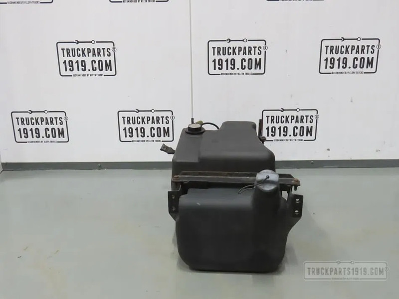 DAF 1698648 | AdBlue tank 50L - Выхлопная система для Грузовиков: фото 1 DAF 1698648 | AdBlue tank 50L - Выхлопная система для Грузовиков: фото 1