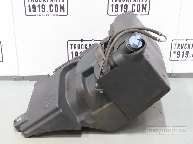 DAF 2022771 | AdBlue tank 45L - Выхлопная система для Грузовиков: фото 1 DAF 2022771 | AdBlue tank 45L - Выхлопная система для Грузовиков: фото 1