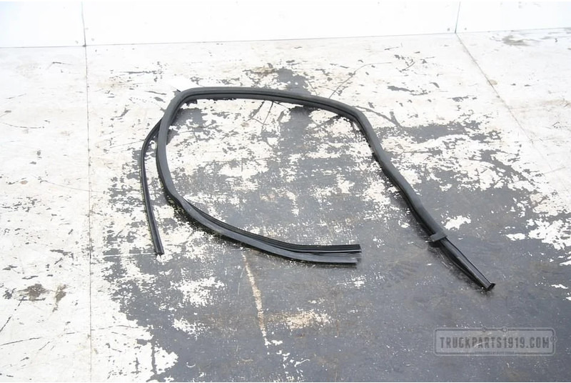 Mercedes-Benz Body & Chassis Parts Ruitgeleider Sprinter - Стекло и запчасти для Грузовиков: фото 1 Mercedes-Benz Body & Chassis Parts Ruitgeleider Sprinter - Стекло и запчасти для Грузовиков: фото 1