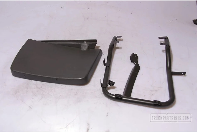 Scania Body & Chassis Parts Spoiler verlenging RH m/ steun - Аэродинамика/ Спойлеры для Грузовиков: фото 1 Scania Body & Chassis Parts Spoiler verlenging RH m/ steun - Аэродинамика/ Спойлеры для Грузовиков: фото 1
