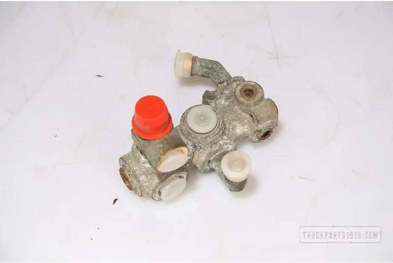 Scania Compressed Air System Scania Verdeelstuk - Клапан для Грузовиков: фото 1