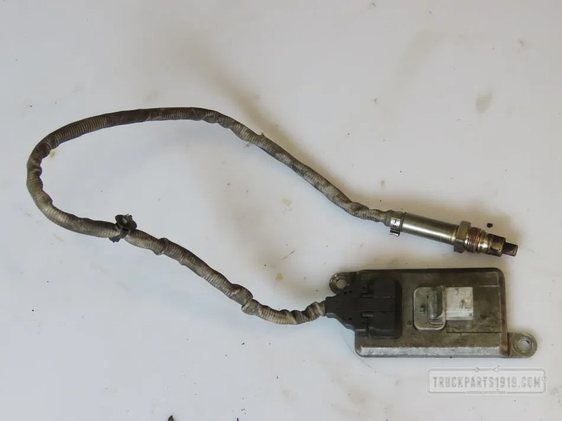 MAN 51.15408.0019 | NOx sensor - Запчасти для Грузовиков: фото 1 MAN 51.15408.0019 | NOx sensor - Запчасти для Грузовиков: фото 1