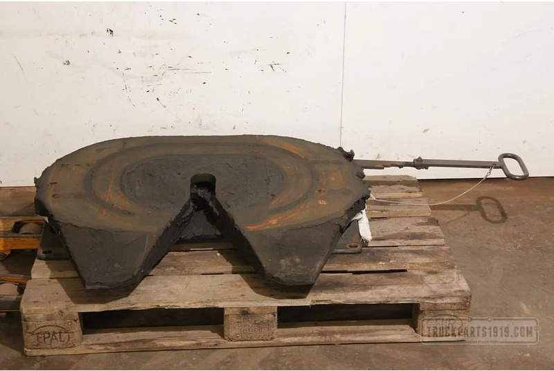 Jost Body & Chassis Parts Opleggerschotel MERCEDES-BENZ - Седло для Грузовиков: фото 1 Jost Body & Chassis Parts Opleggerschotel MERCEDES-BENZ - Седло для Грузовиков: фото 1