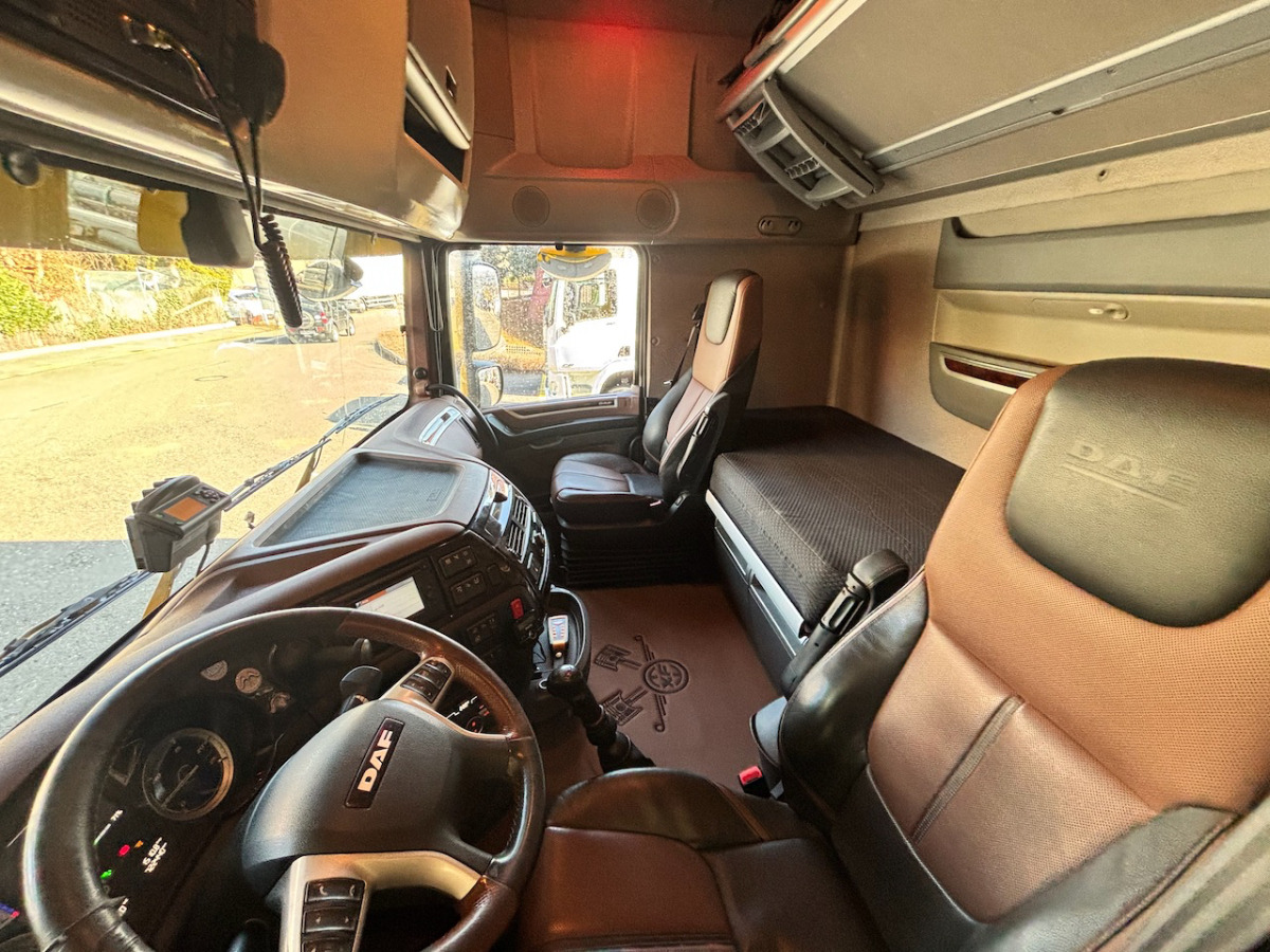 DAF FAN XF 530 LTD - Тентованный грузовик: фото 5 DAF FAN XF 530 LTD - Тентованный грузовик: фото 5