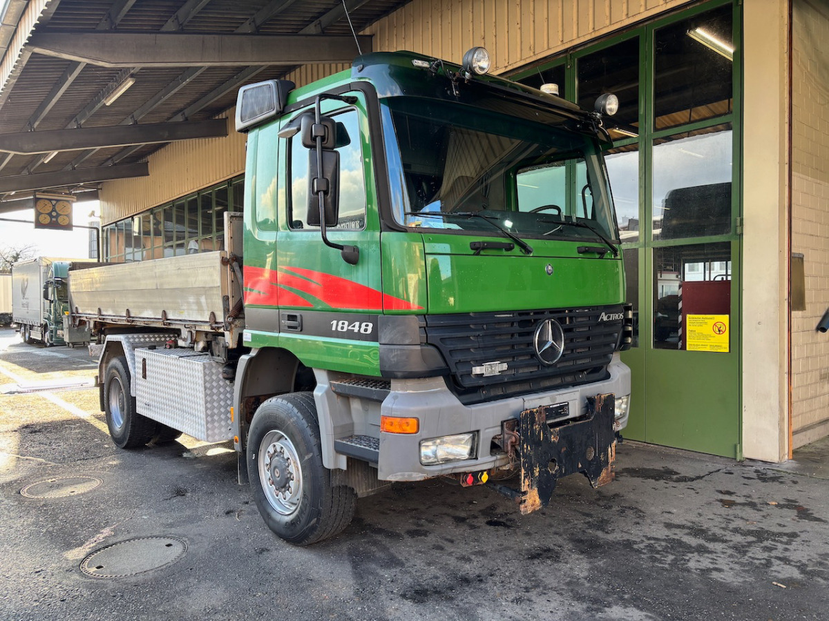 MERCEDES Actros 1848 4x4 - Самосвал: фото 1 MERCEDES Actros 1848 4x4 - Самосвал: фото 1