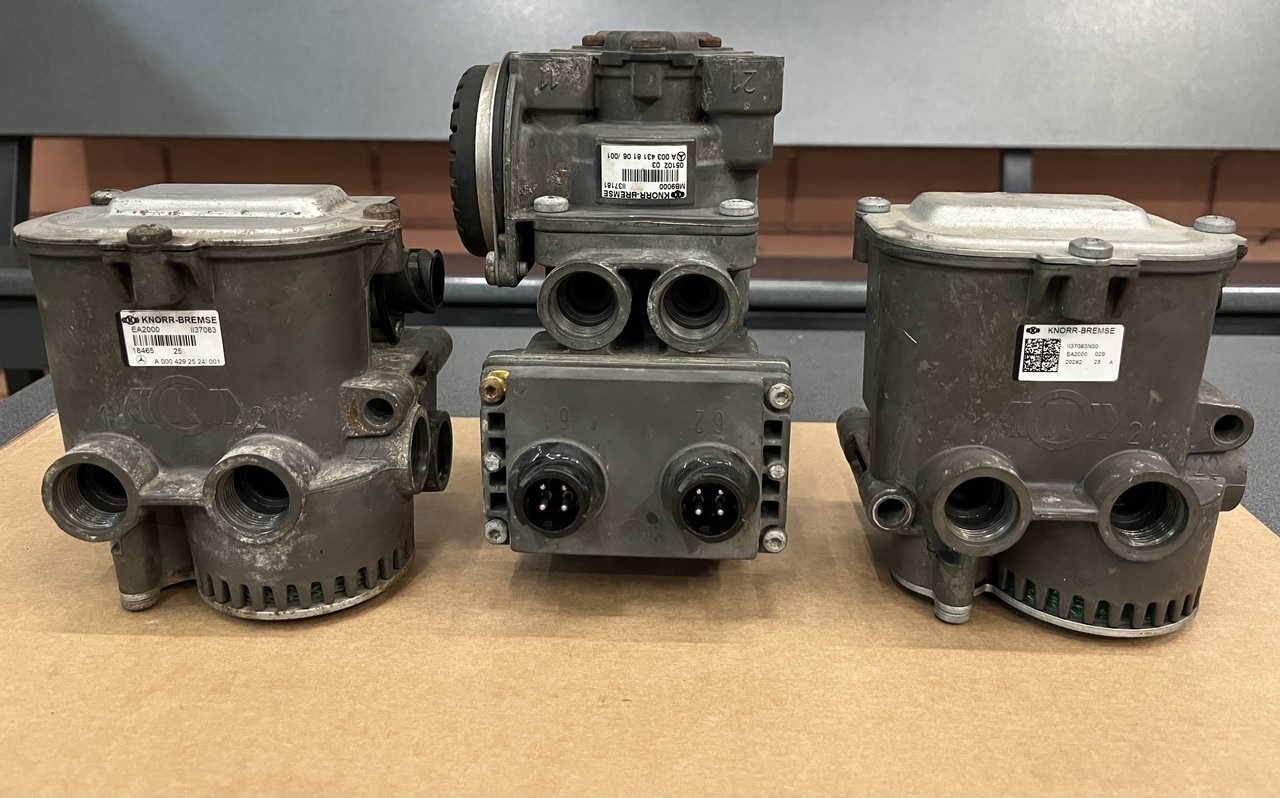 SERVICE BRAKE ATEGO KNORR-BREMSE  - Детали тормозной системы для Грузовиков: фото 1