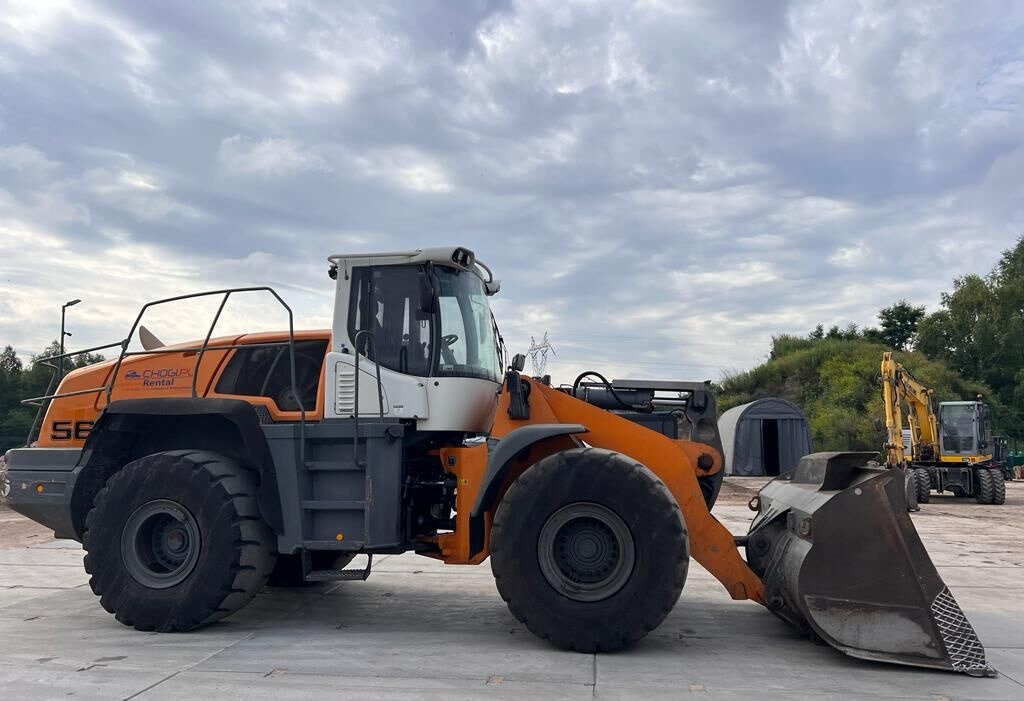 Liebherr L 566 - Колёсный погрузчик: фото 1