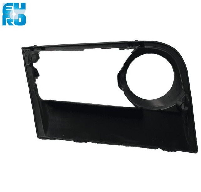 Mercedes-Benz Mistlamp Cover RH LED 9608853974   Mercedes-Benz MB ACTROS MP4 truck - Кузов и экстерьер для Грузовиков: фото 1