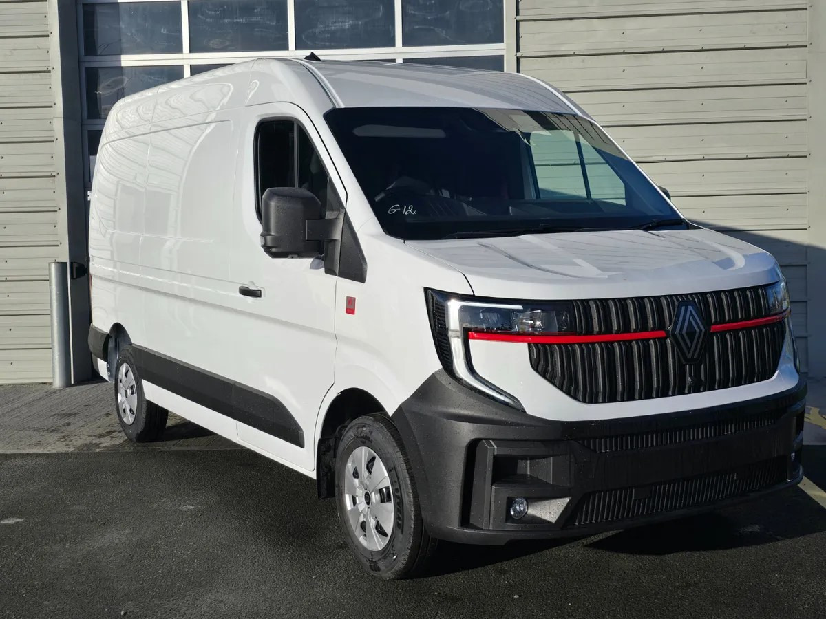 2025 Renault Master L2H2 Red Edition - Цельнометаллический фургон: фото 1 2025 Renault Master L2H2 Red Edition - Цельнометаллический фургон: фото 1