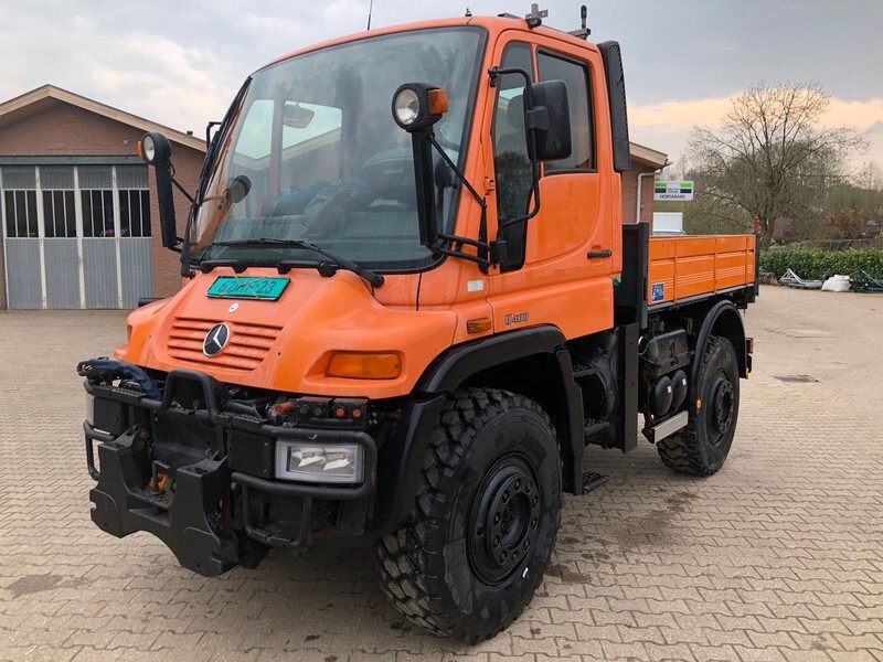 Mercedes-Benz Unimog U400 - Грузовик бортовой/ Платформа, Коммунальная/ Специальная техника: фото 1 Mercedes-Benz Unimog U400 - Грузовик бортовой/ Платформа, Коммунальная/ Специальная техника: фото 1