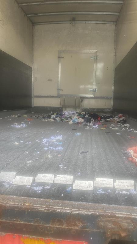 IVECO ML 120E18 12 ton Boxvan Fitted With U15 Paper and Fabric Shredding Machine - Грузовик с закрытым кузовом, Коммунальная/ Специальная техника: фото 5 IVECO ML 120E18 12 ton Boxvan Fitted With U15 Paper and Fabric Shredding Machine - Грузовик с закрытым кузовом, Коммунальная/ Специальная техника: фото 5