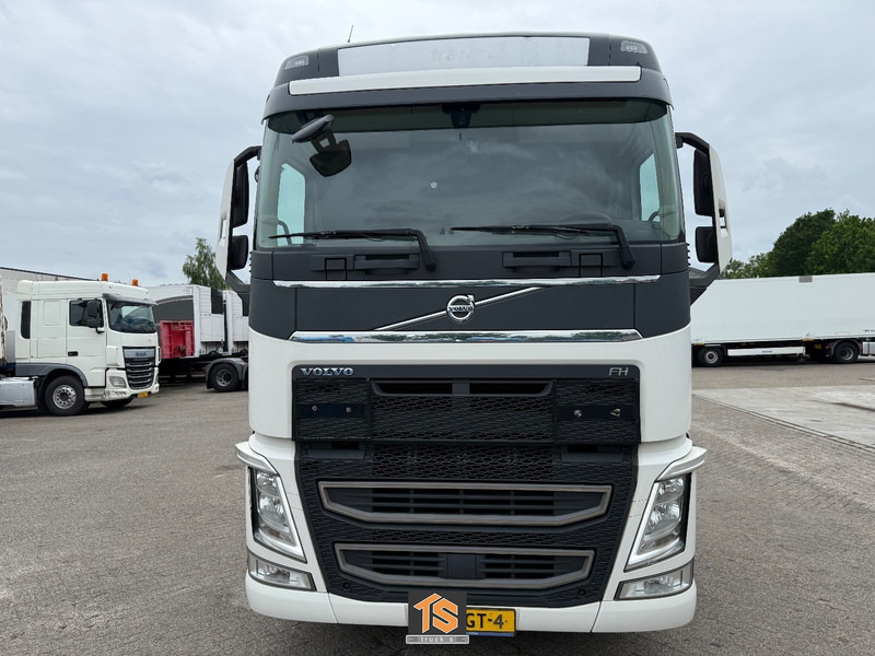 Volvo FH EURO 6 - AUTOMATIC - 2 TANKS - NL TRUCK - APK/TUV 02/2026 - NEW TACHO - TOP! - Тягач: фото 2 Volvo FH EURO 6 - AUTOMATIC - 2 TANKS - NL TRUCK - APK/TUV 02/2026 - NEW TACHO - TOP! - Тягач: фото 2