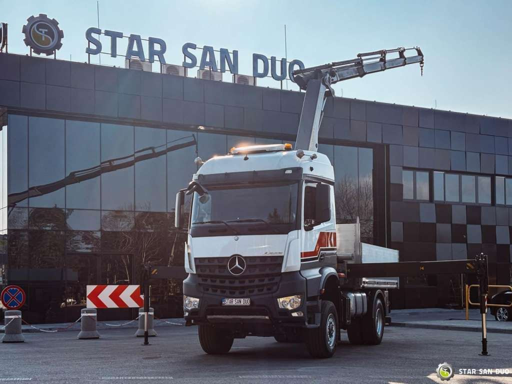Mercedes-Benz AROCS 1851 4x4 PALFINGER PK 20002 Crane Kran - Автоманипулятор: фото 1 Mercedes-Benz AROCS 1851 4x4 PALFINGER PK 20002 Crane Kran - Автоманипулятор: фото 1