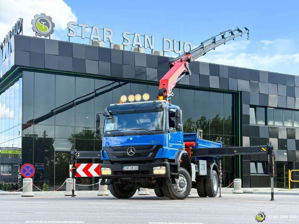 Mercedes-Benz AXOR 1833 4x4 Palfinger PK 22002 EH Crane Winch - Автоманипулятор: фото 1 Mercedes-Benz AXOR 1833 4x4 Palfinger PK 22002 EH Crane Winch - Автоманипулятор: фото 1