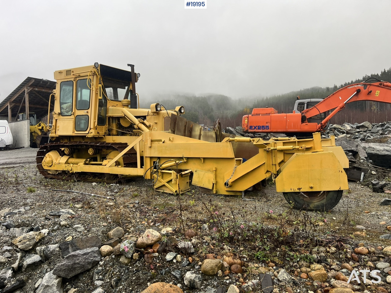 Caterpillar D5B - Бульдозер: фото 4 Caterpillar D5B - Бульдозер: фото 4
