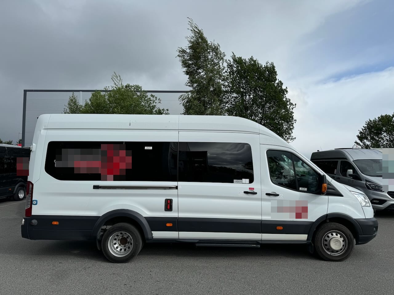 Ford Transit - Микроавтобус, Пассажирский фургон: фото 2 Ford Transit - Микроавтобус, Пассажирский фургон: фото 2