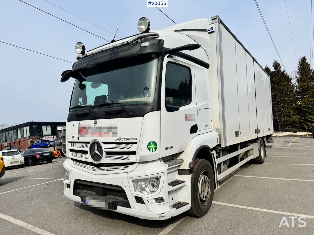 Mercedes Actros 1833 - Грузовик с закрытым кузовом: фото 1 Mercedes Actros 1833 - Грузовик с закрытым кузовом: фото 1