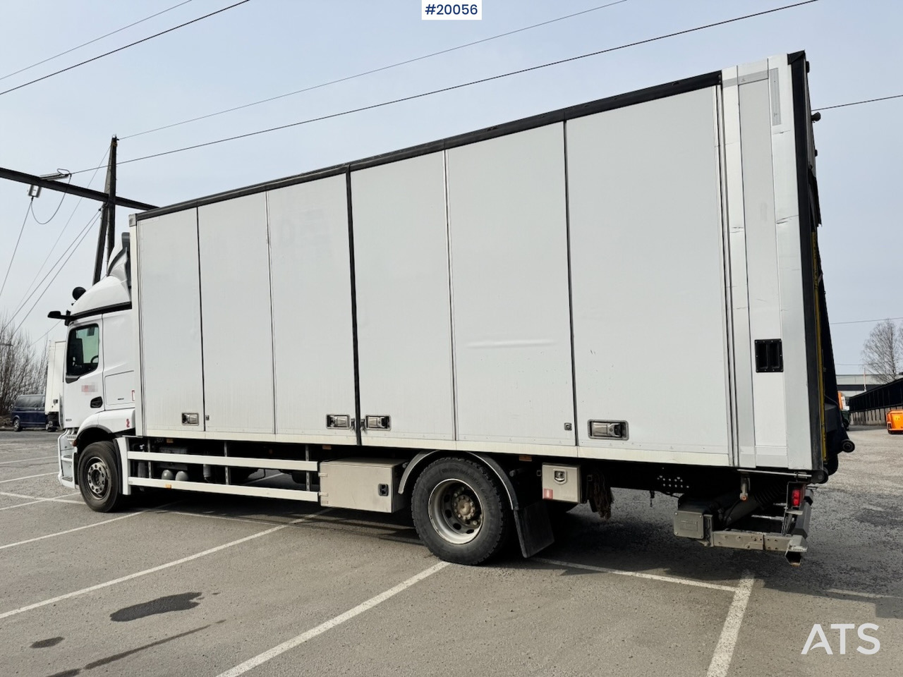 Mercedes Actros 1833 - Грузовик с закрытым кузовом: фото 3 Mercedes Actros 1833 - Грузовик с закрытым кузовом: фото 3