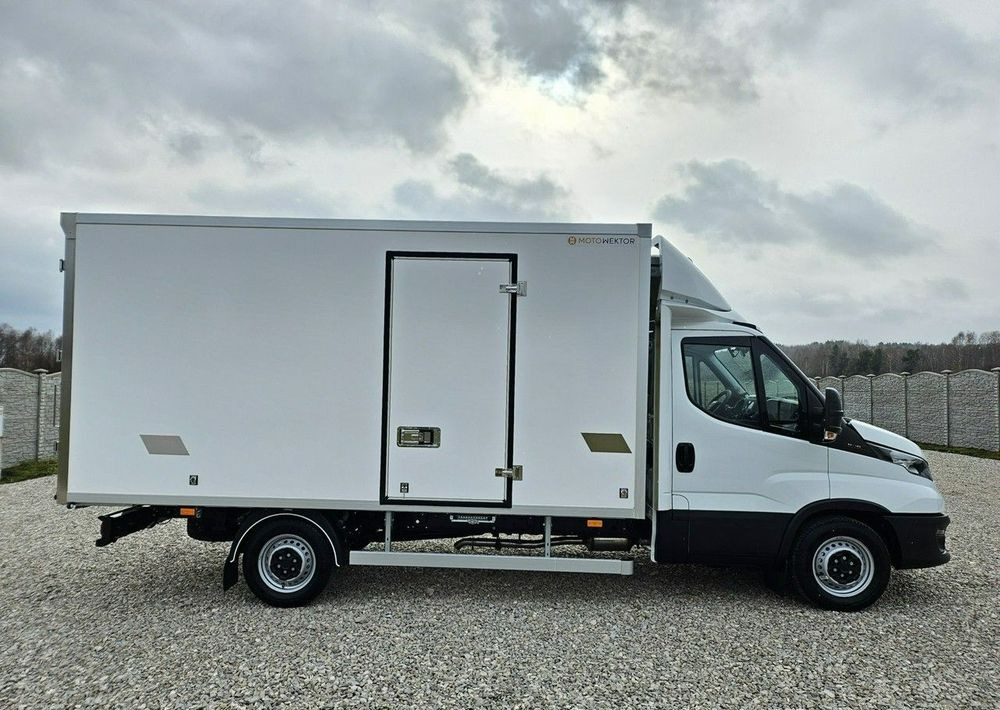 Фургон-рефрижератор Renault Master: фото 1
