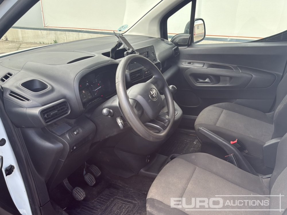 Фургон 2020 Toyota Proace City: фото 14
