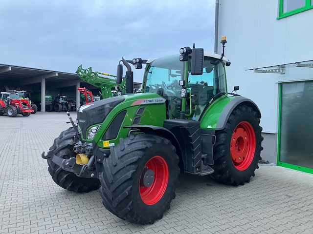 Fendt 724 Vario Profi S4 - Трактор: фото 1 Fendt 724 Vario Profi S4 - Трактор: фото 1