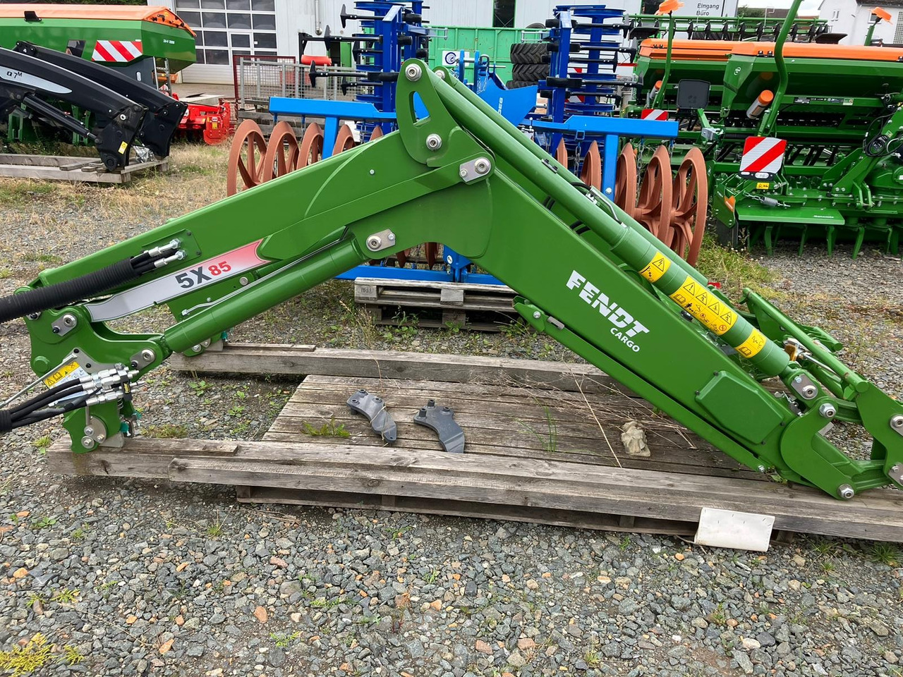 Fendt Frontlader CARGO 5X/85 DW - Фронтальный погрузчик для трактора: фото 1 Fendt Frontlader CARGO 5X/85 DW - Фронтальный погрузчик для трактора: фото 1