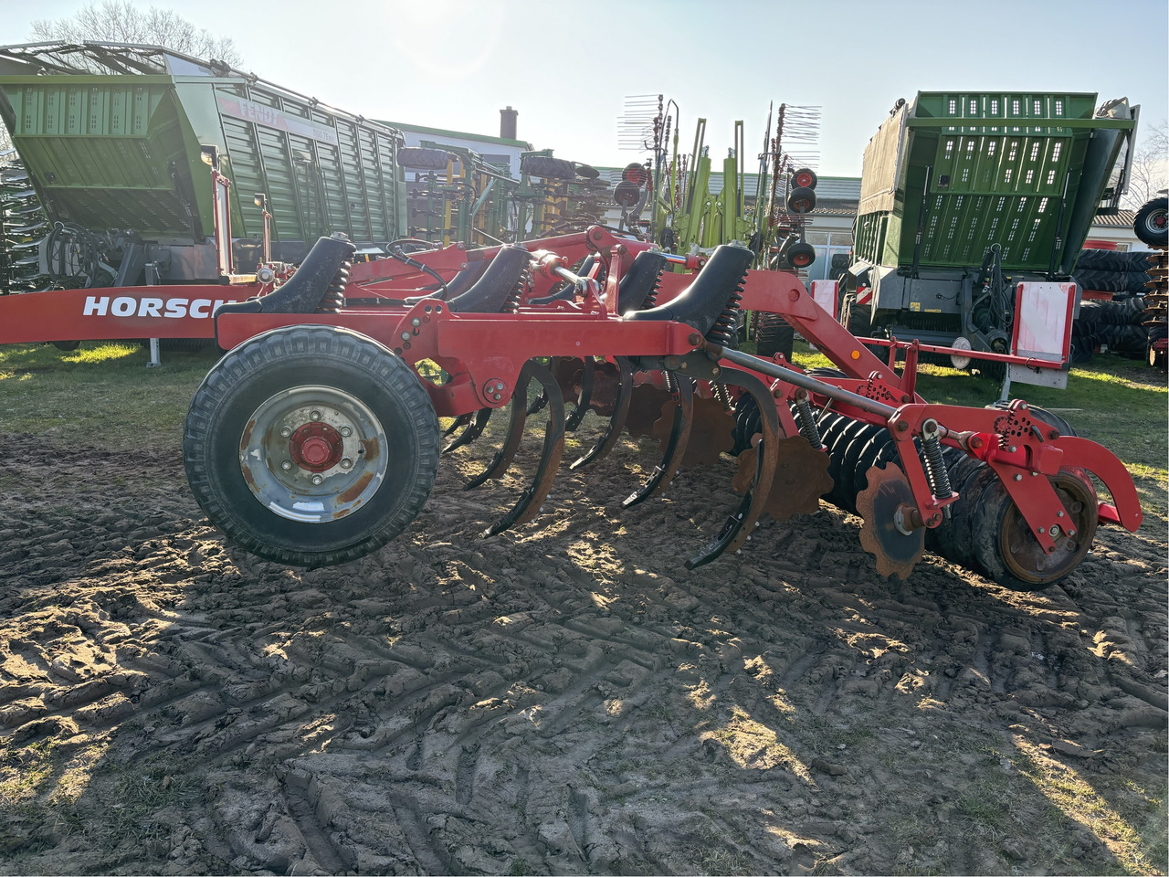 Horsch Terrano 5 FX - Культиватор: фото 1 Horsch Terrano 5 FX - Культиватор: фото 1