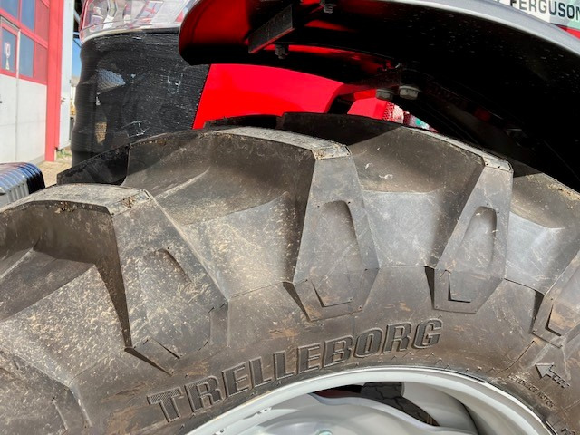 Massey Ferguson 5712 M 4WD Cab Essential в лизинг Massey Ferguson 5712 M 4WD Cab Essential: фото 6