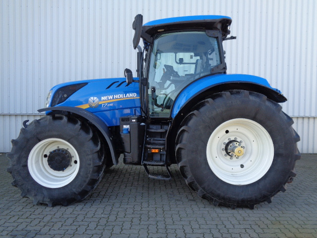 New Holland T7.245 - Трактор: фото 1 New Holland T7.245 - Трактор: фото 1