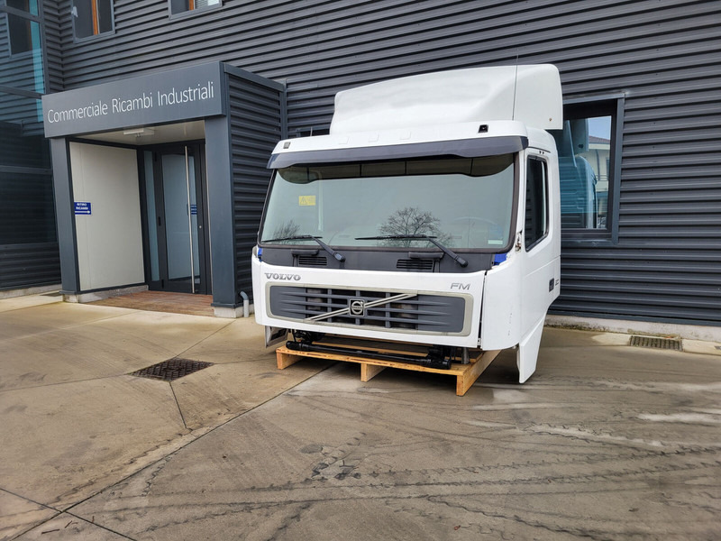 Volvo FL - Кабина и интерьер для Грузовиков: фото 1 Volvo FL - Кабина и интерьер для Грузовиков: фото 1