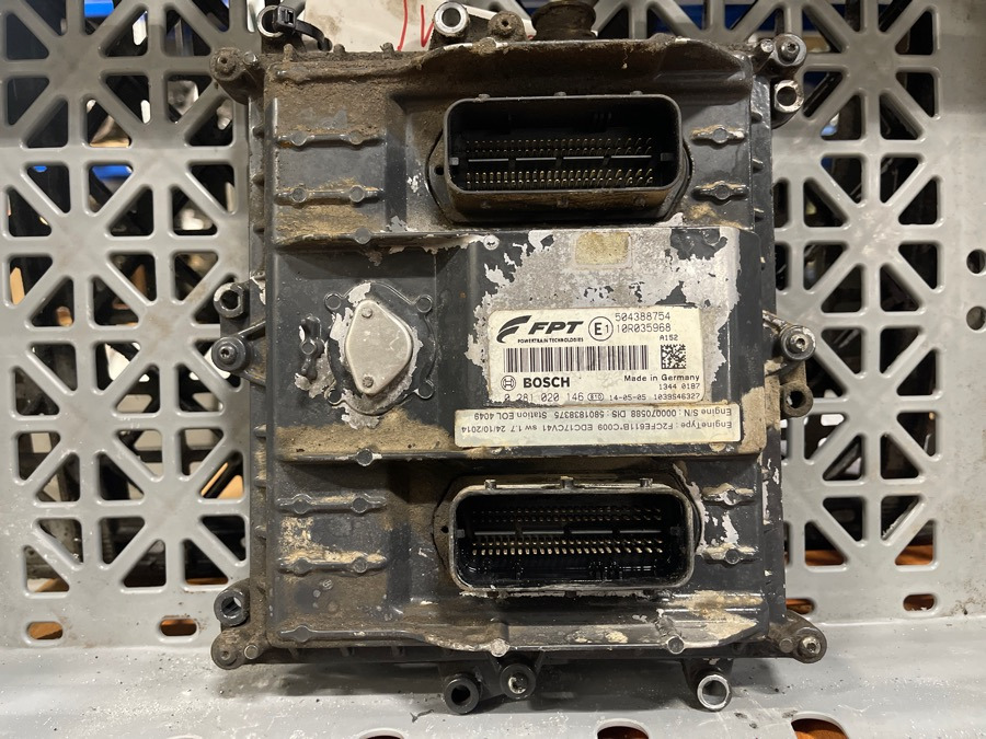 IVECO ECU 504388754 - Электрическая система для Грузовиков: фото 1 IVECO ECU 504388754 - Электрическая система для Грузовиков: фото 1