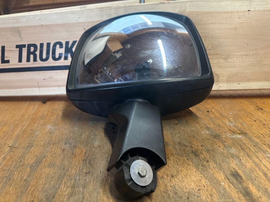 Кабина и интерьер для Грузовиков MAN FRONT MIRROR 81.63730-6660: фото 1