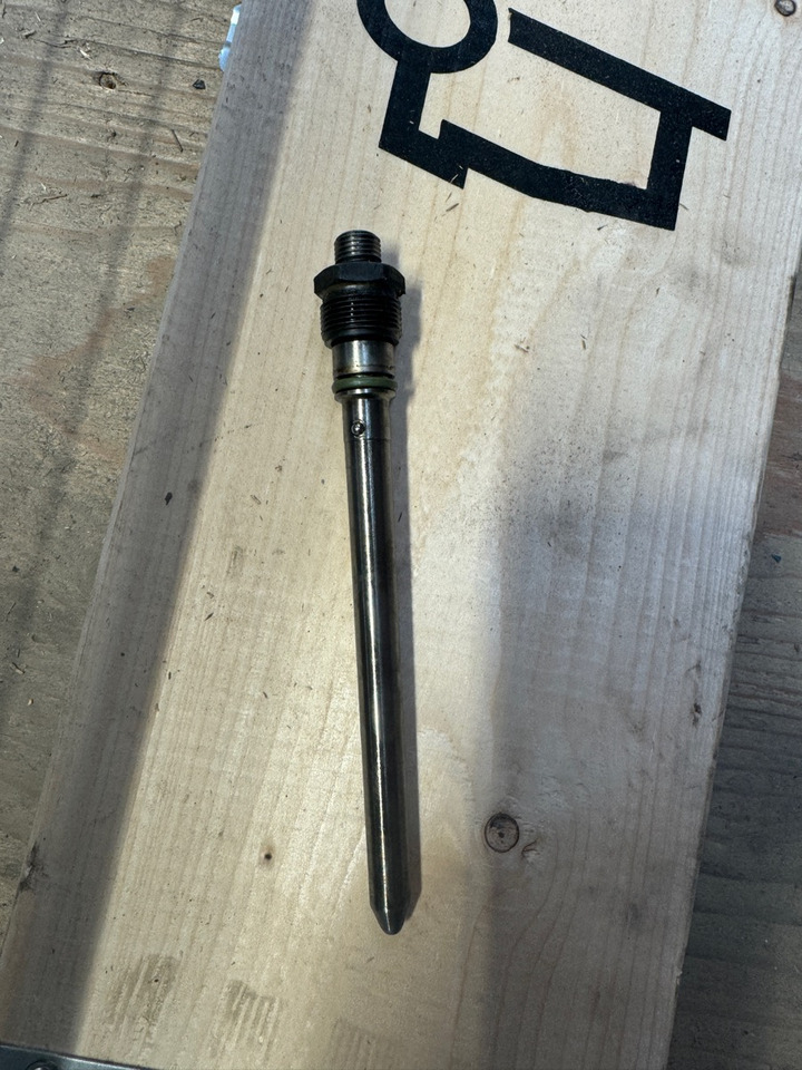 MAN PRESSURE PIPE 51.10301-6164 - Топливная система для Грузовиков: фото 1