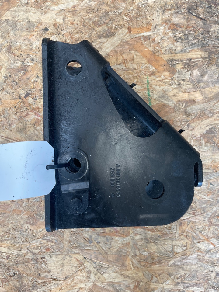 MERCEDES BRACKET A9603106560 - Рама/ Шасси для Грузовиков: фото 1 MERCEDES BRACKET A9603106560 - Рама/ Шасси для Грузовиков: фото 1