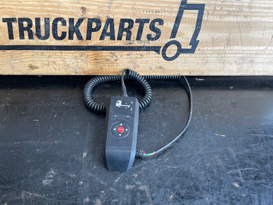 MERCEDES REMOTE MODULE A0028208297 - Кабина и интерьер для Грузовиков: фото 1 MERCEDES REMOTE MODULE A0028208297 - Кабина и интерьер для Грузовиков: фото 1