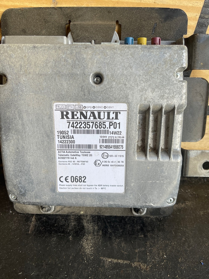 RENAULT ECU 7422357685 - Электрическая система для Грузовиков: фото 1