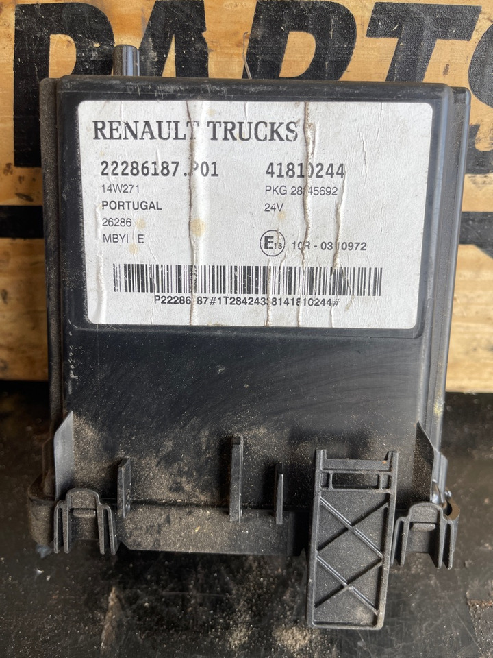 RENAULT ECU HMIIOM 7422286187 - Электрическая система для Грузовиков: фото 1