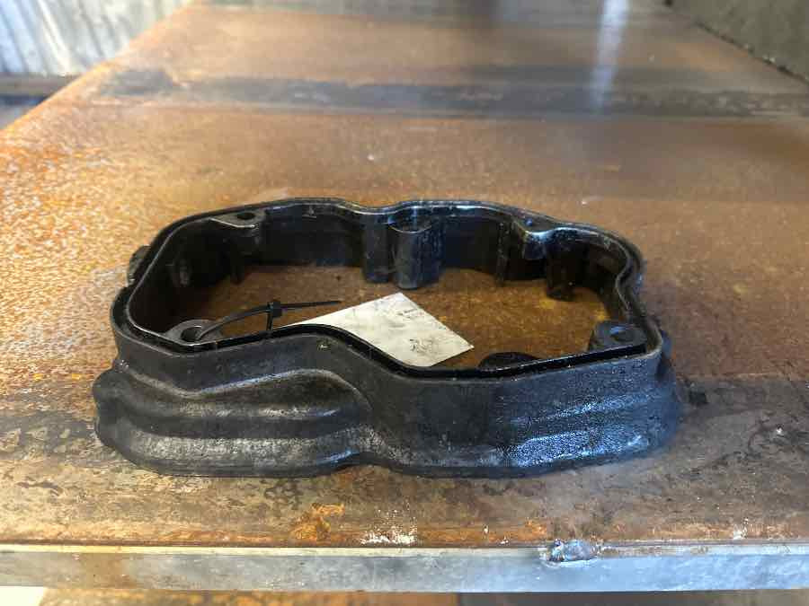 SCANIA CYLINDERHEAD COVER 1398886 - Двигатель и запчасти для Грузовиков: фото 1 SCANIA CYLINDERHEAD COVER 1398886 - Двигатель и запчасти для Грузовиков: фото 1
