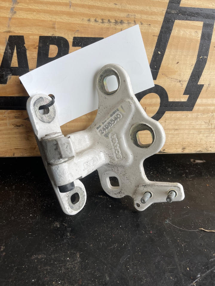 SCANIA DOOR HINGE 2498540 - Кабина и интерьер для Грузовиков: фото 1 SCANIA DOOR HINGE 2498540 - Кабина и интерьер для Грузовиков: фото 1